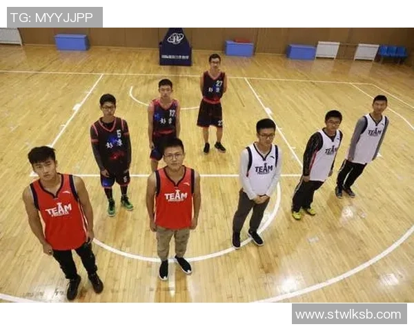 赛后分析：上海篮球队与成都篮球队的战术对决与技术细节探讨